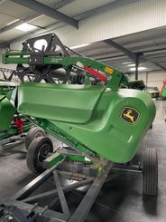 Moissonneuse batteuse John Deere S 770  - 10