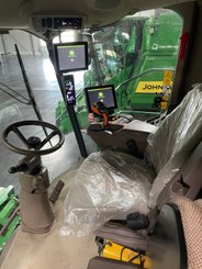 Moissonneuse batteuse John Deere S 770  - 7