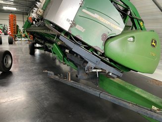 Moissonneuse batteuse John Deere S 680 - 11