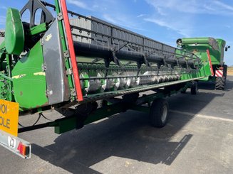 Moissonneuse batteuse John Deere S 690 - 6