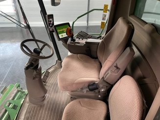 Moissonneuse batteuse John Deere S 680 - 4
