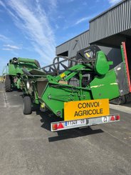 Moissonneuse batteuse John Deere S 690 - 7