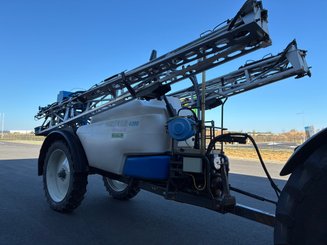 Pulvérisateur traîné Evrard Météor 4200 - 4