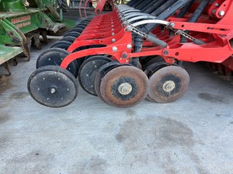 Combiné de semis Kuhn HRB 302 + SITERA 3000 - 7