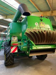 Moissonneuse batteuse John Deere T 670 - 5