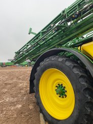 Pulvérisateur traîné John Deere R 944 - 4