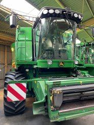 Moissonneuse batteuse John Deere S 690 - 1