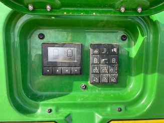 Pulvérisateur traîné John Deere R 975 I - 8