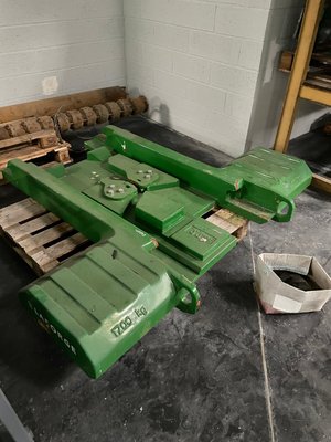 Accessoire Laforge EZ Ballast pour tracteur John Deere 7R - 1