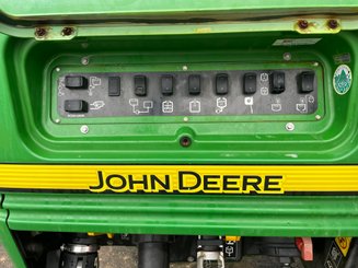 Pulvérisateur traîné John Deere R 944 - 8