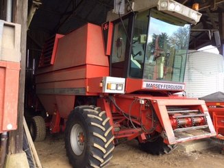 Moissonneuse batteuse Massey Ferguson MF 32 - 1