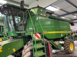 Moissonneuse batteuse John Deere 9780i CTS - 2