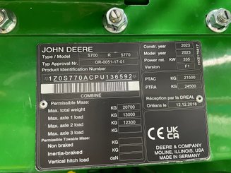 Moissonneuse batteuse John Deere S 770  - 5