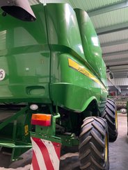 Moissonneuse batteuse John Deere S 680 - 3