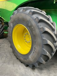 Moissonneuse batteuse John Deere S 770  - 5
