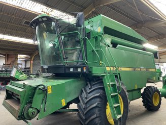 Moissonneuse batteuse John Deere 2064 - 1
