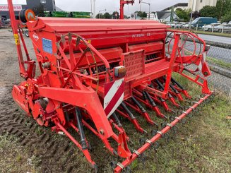 Combiné de semis Kuhn HRB 303D + Integra G2 - 3