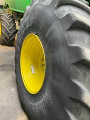 Moissonneuse batteuse John Deere T 670 - 6