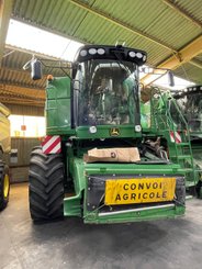 Moissonneuse batteuse John Deere S 690 - 1