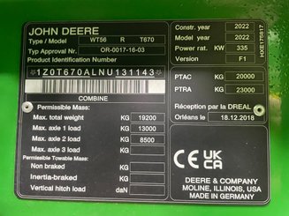 Moissonneuse batteuse John Deere T 670 - 10