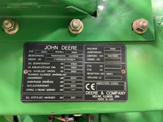 Moissonneuse batteuse John Deere S 690 - 10