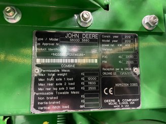 Moissonneuse batteuse John Deere S 680 - 8