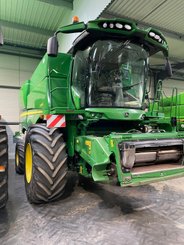 Moissonneuse batteuse John Deere S 680 - 1