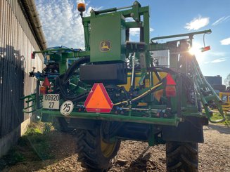Pulvérisateur traîné John Deere M 740 - 7