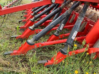 Combiné de semis Kuhn HRB 303D + Integra G2 - 6