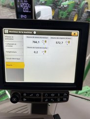 Moissonneuse batteuse John Deere S 770  - 9