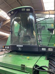 Moissonneuse batteuse John Deere 2064 - 1
