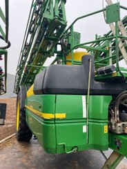 Pulvérisateur traîné John Deere R 944 - 3