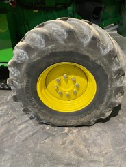 Moissonneuse batteuse John Deere S 680 - 6