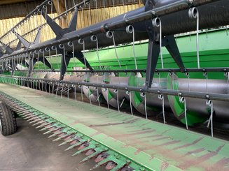 Moissonneuse batteuse John Deere S 690 - 10