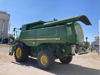 Moissonneuse batteuse John Deere S560 - 4