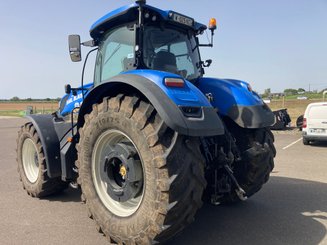 Tracteur agricole New Holland T7 - 6