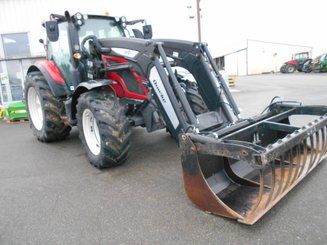 Tracteur agricole Valtra N134F5PS-4 - 1