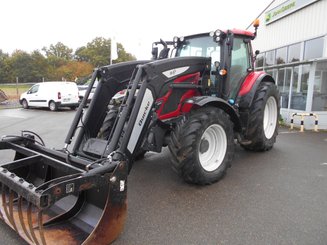 Tracteur agricole Valtra N134F5PS-4 - 1