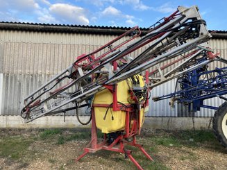 Pulvérisateur porté Beyne 1200 l, 24 m - 1