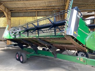 Moissonneuse batteuse John Deere S560 - 9