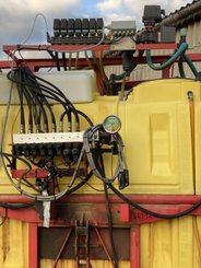Pulvérisateur porté Beyne 1200 l, 24 m - 6