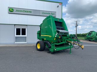 Presse à balles rondes John Deere 864 rotoflow - 1
