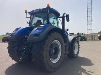 Tracteur agricole New Holland T7 - 4