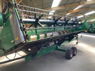 Moissonneuse batteuse John Deere S560 - 10