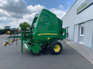 Presse à balles rondes John Deere 864 rotoflow - 1